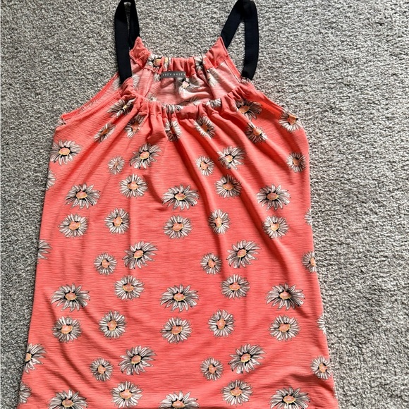 2 for 1 Suzy Shier Coral Floral Camisole and white blue flowy tops - Picture 7 of 14